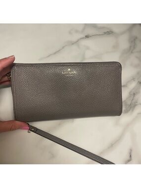 Large Kate Spade Pebbled Leather Wristlet Wallet in Gray